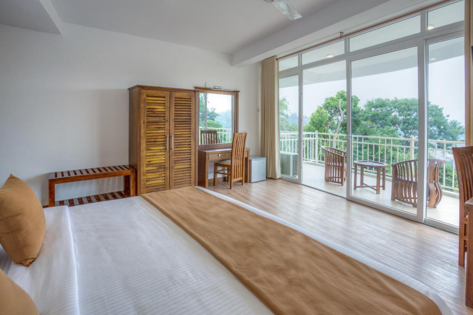 360 Lake View Hotel Канди Экстерьер фото